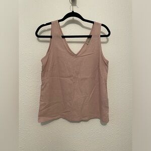 Charlie Paige Linen Blend Light pink Sleeveless v back Top Size S/P V-Neck